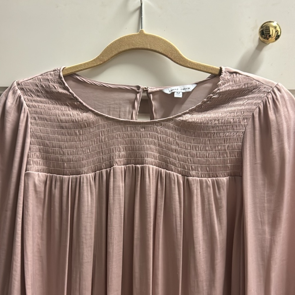 Women's Top - Picture 2 of 5